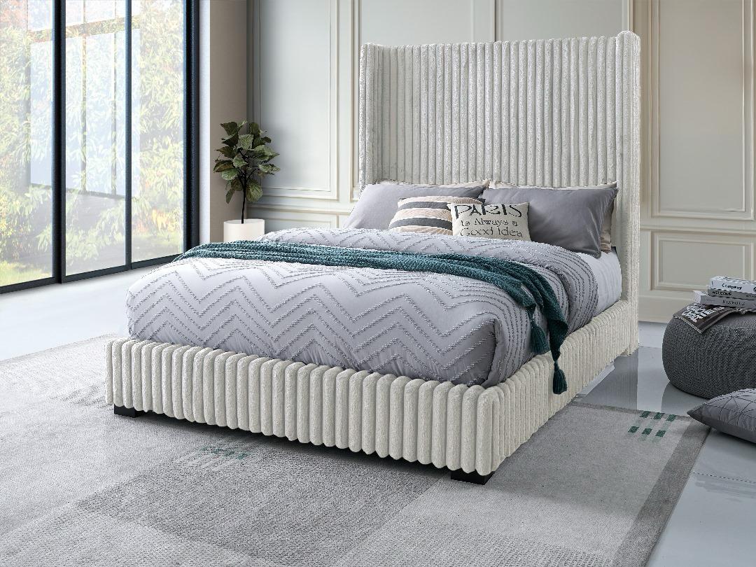 B2024 - CREAM BED